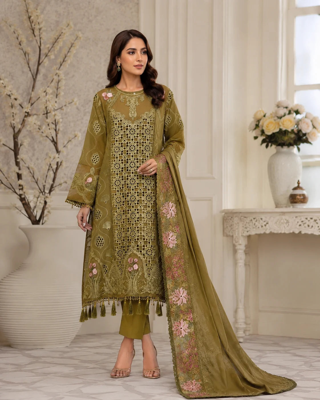 Regal Essence Fine Lawn 3-Piece Stitched Suit